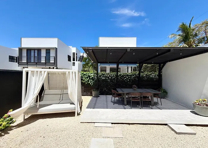 Villa Mirame #4 - 3 Bedroom Across From The